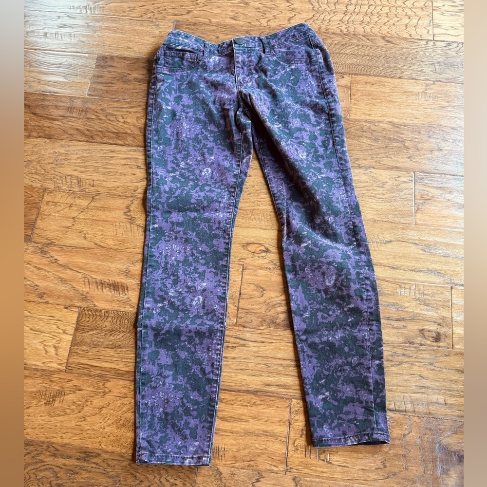 Cabi‎ Twilight Purple Camo Pants